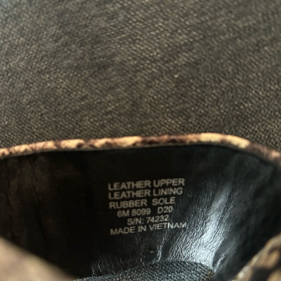 Tory Burch Sandals - Picture 2 of 3